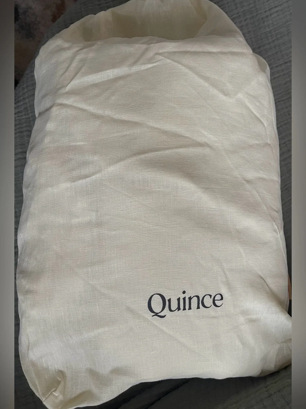 Quince nwot european